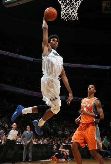 他也显示出 他也显示出